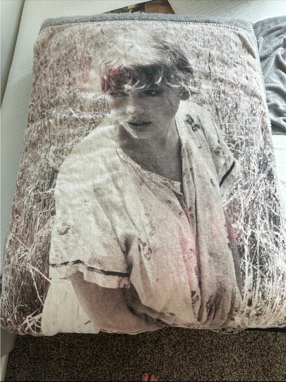 Taylor Swift Beige and Cream Photo-Print Beach Towel